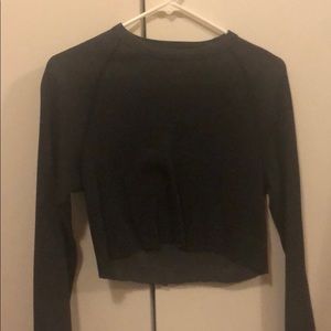 Thrifted grey/black crop top